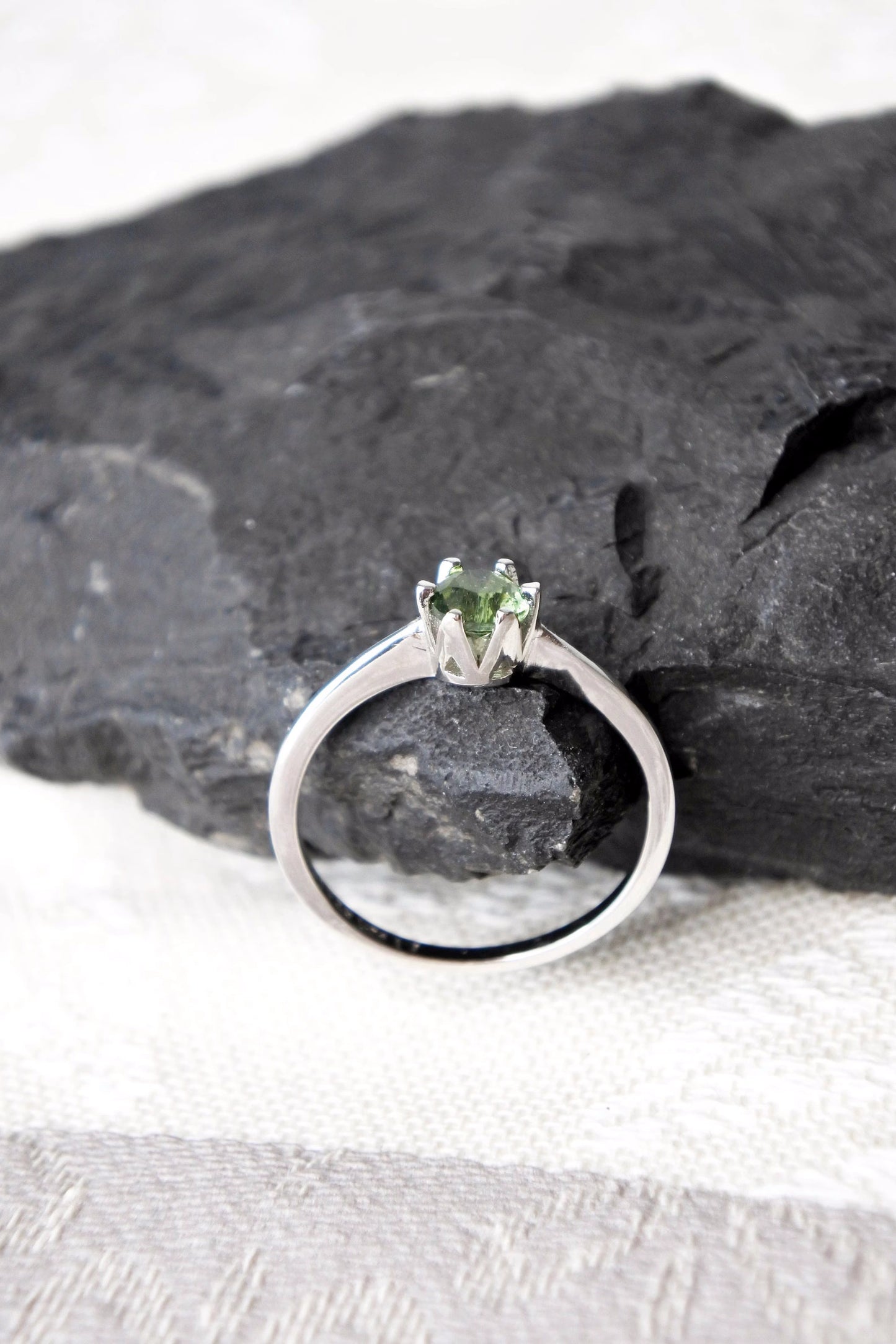 Genuine moldavite ring 5mm stone, real Moldavite ring Silver, Czech moldavite ring with certificate Moldavite jewelry Moldavite wedding ring