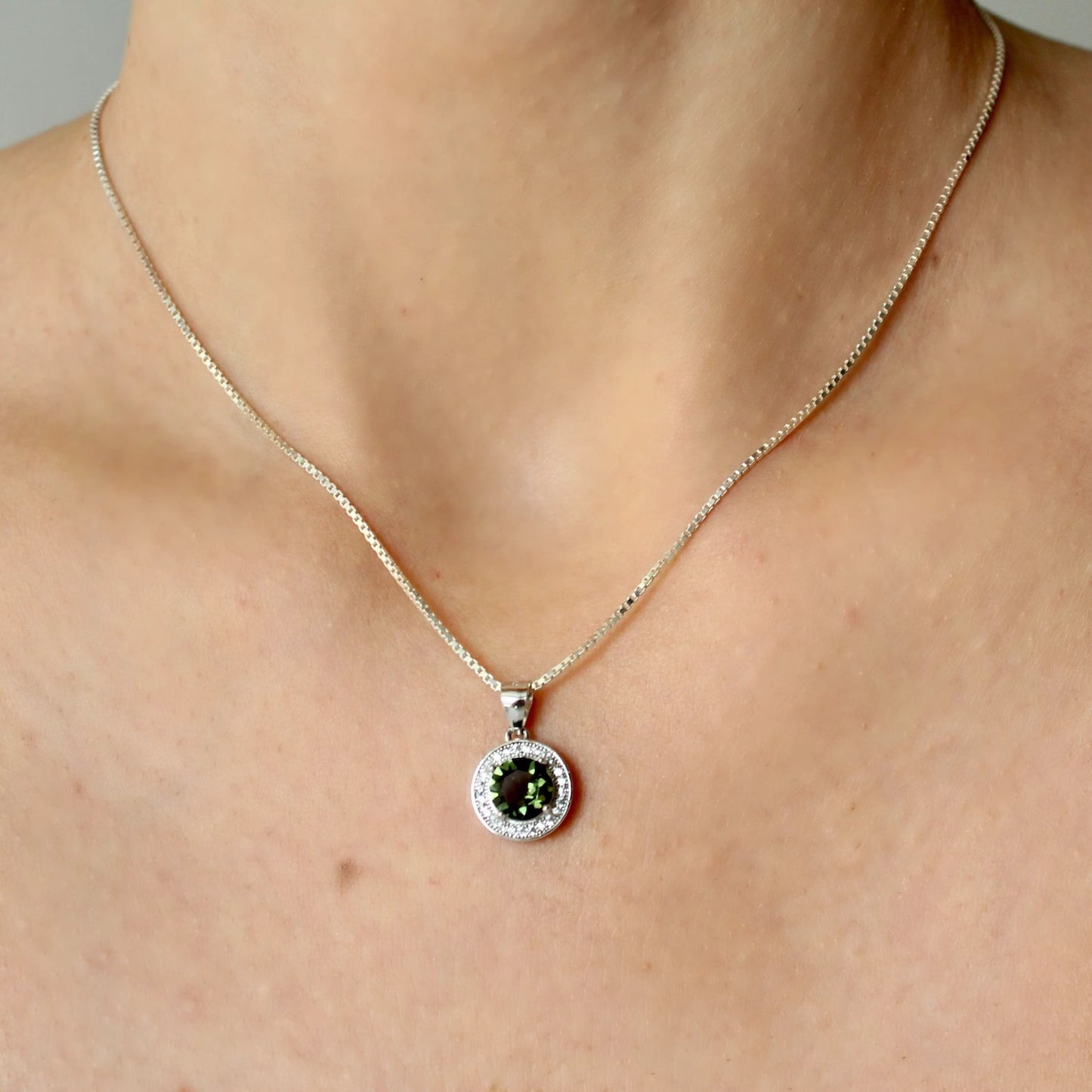 7 mm stone real MOLDAVITE Pendant Sterling Silver Moldavite jewelry from Czech Republic genuine moldavite pendant necklace with certificate