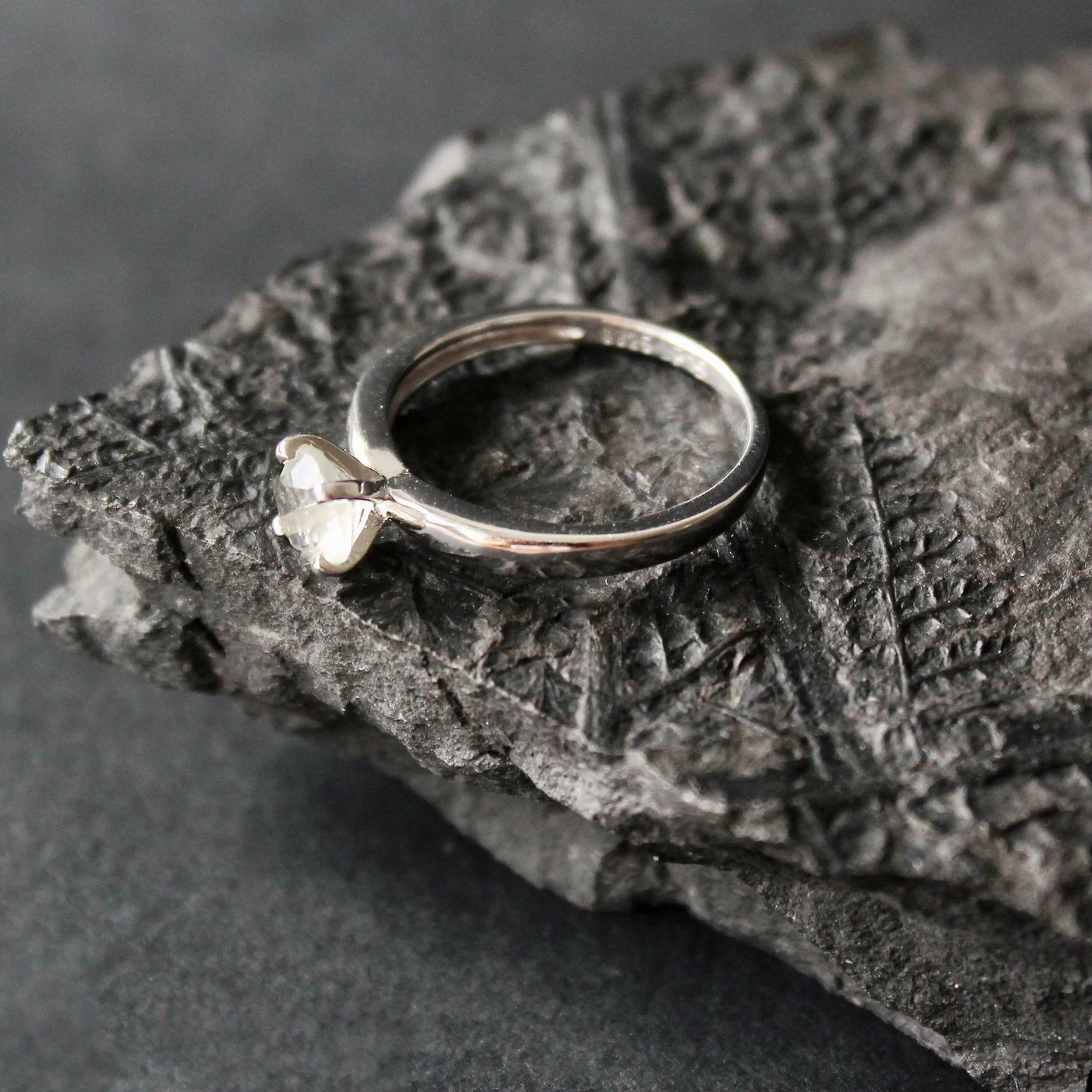 Libyan Desert Glass Faceted Silver ring 6 mm stone, Sterling Silver jewelry Libyan Glass, genuine Libyan Desert Glass gemstone ring LDG