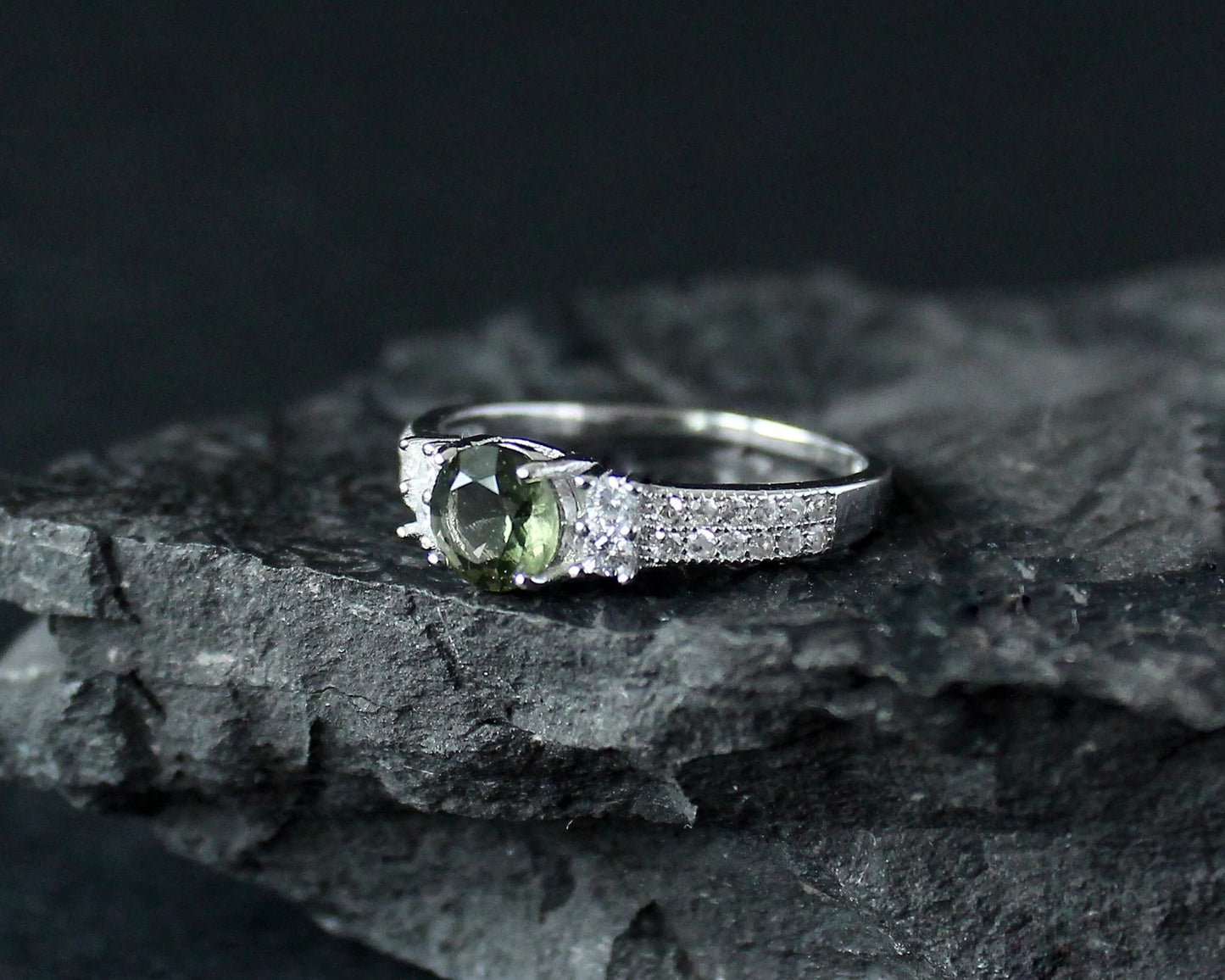 Genuine moldavite ring 6mm stone, real Moldavite ring Silver, Czech moldavite ring with certificate Moldavite jewelry Moldavite wedding ring