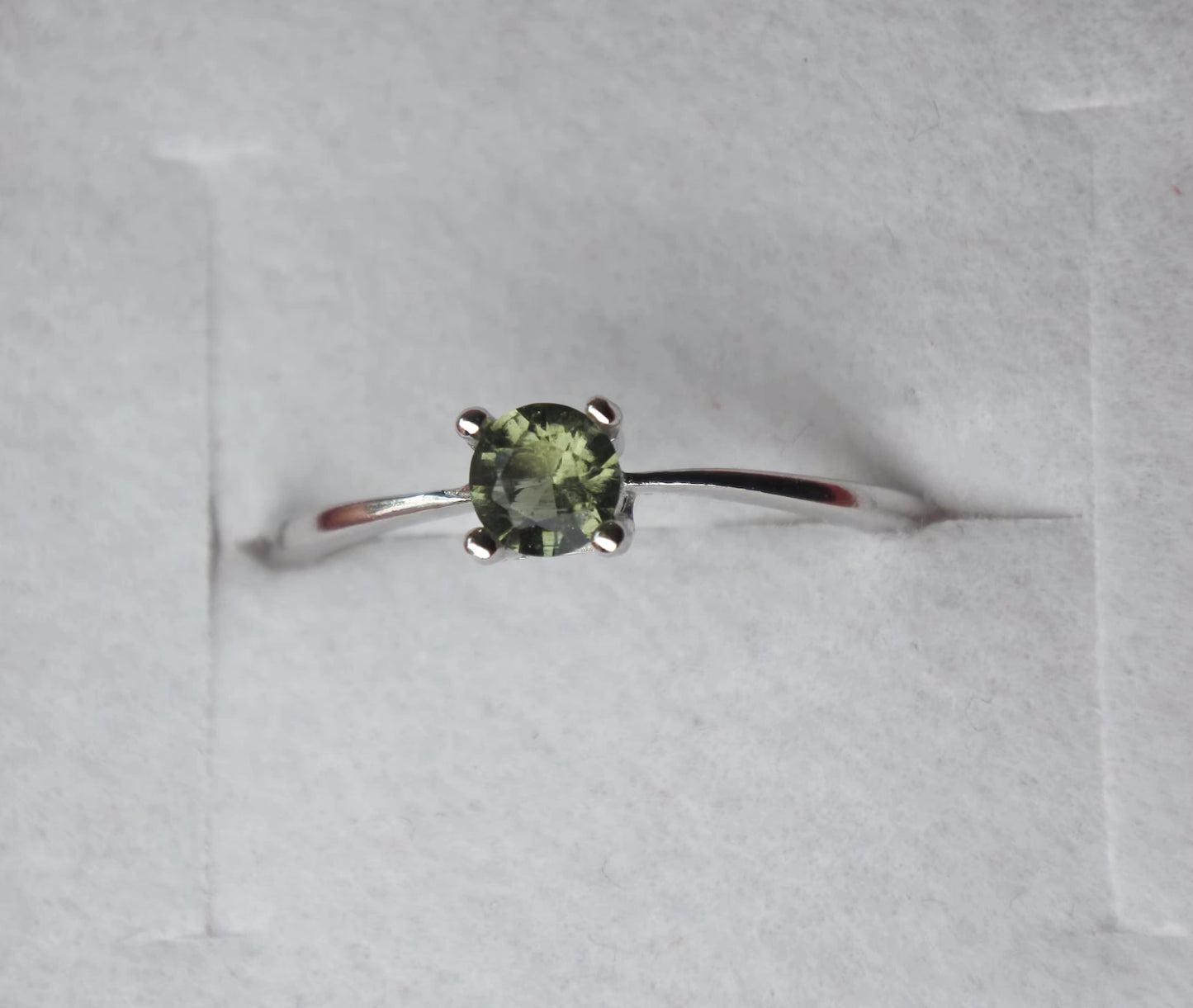 Genuine moldavite ring 4mm stone, real Moldavite ring Silver, Czech moldavite ring with certificate Moldavite jewelry Moldavite wedding ring