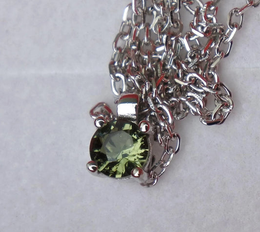 4mm real MOLDAVITE Pendant