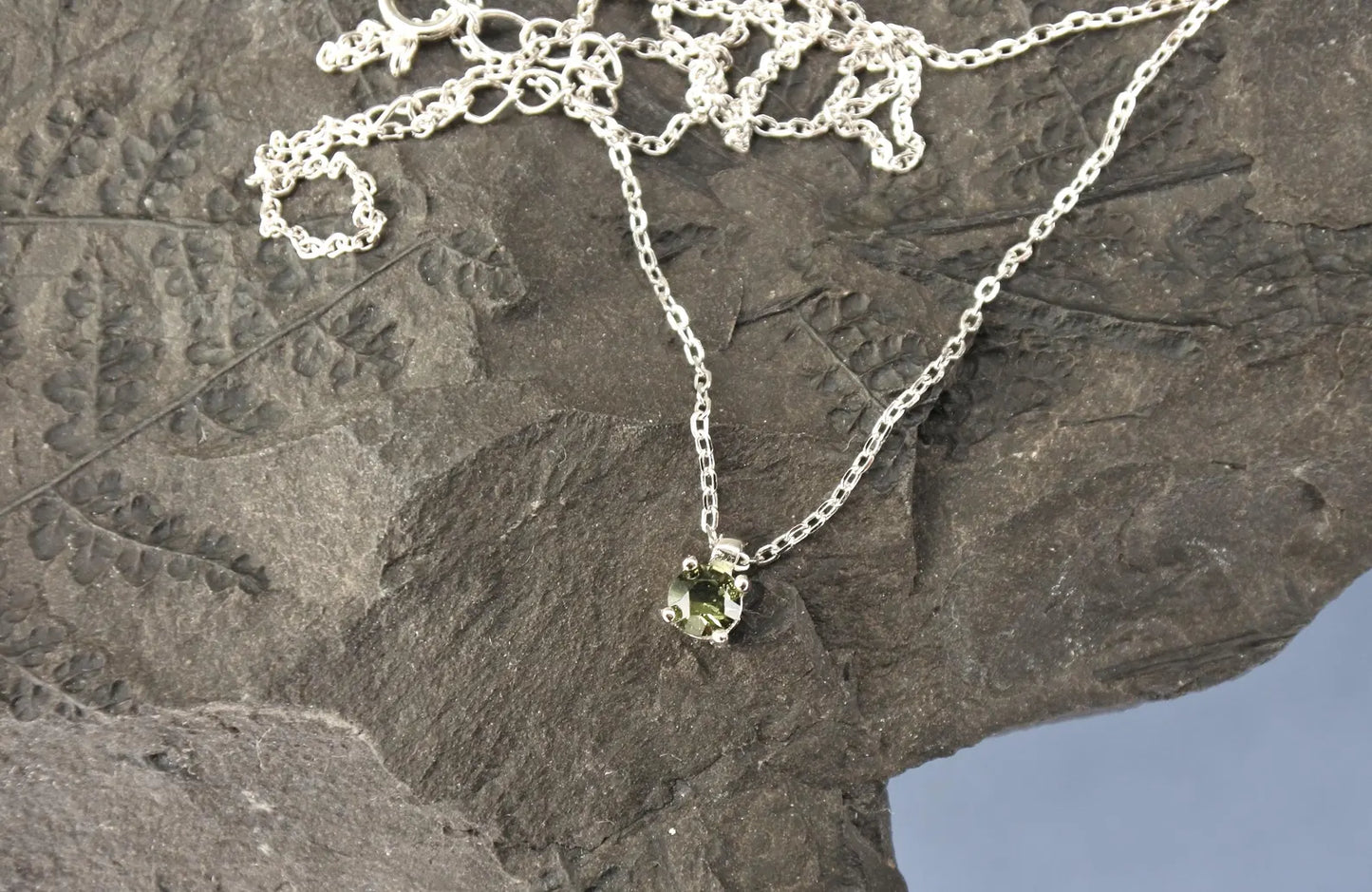 4mm stone real MOLDAVITE Pendant Sterling Silver Moldavite jewelry- CZECH moldavite necklace Genuine moldavite necklaces Authentic moldavite