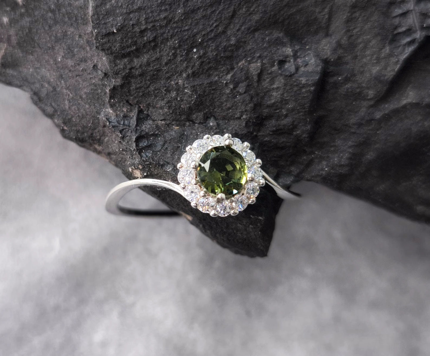 Genuine MOLDAVITE ring 5mm stone, Sterling Silver Moldavite jewelry with certification, real moldavite ring authentic moldavite jewellery