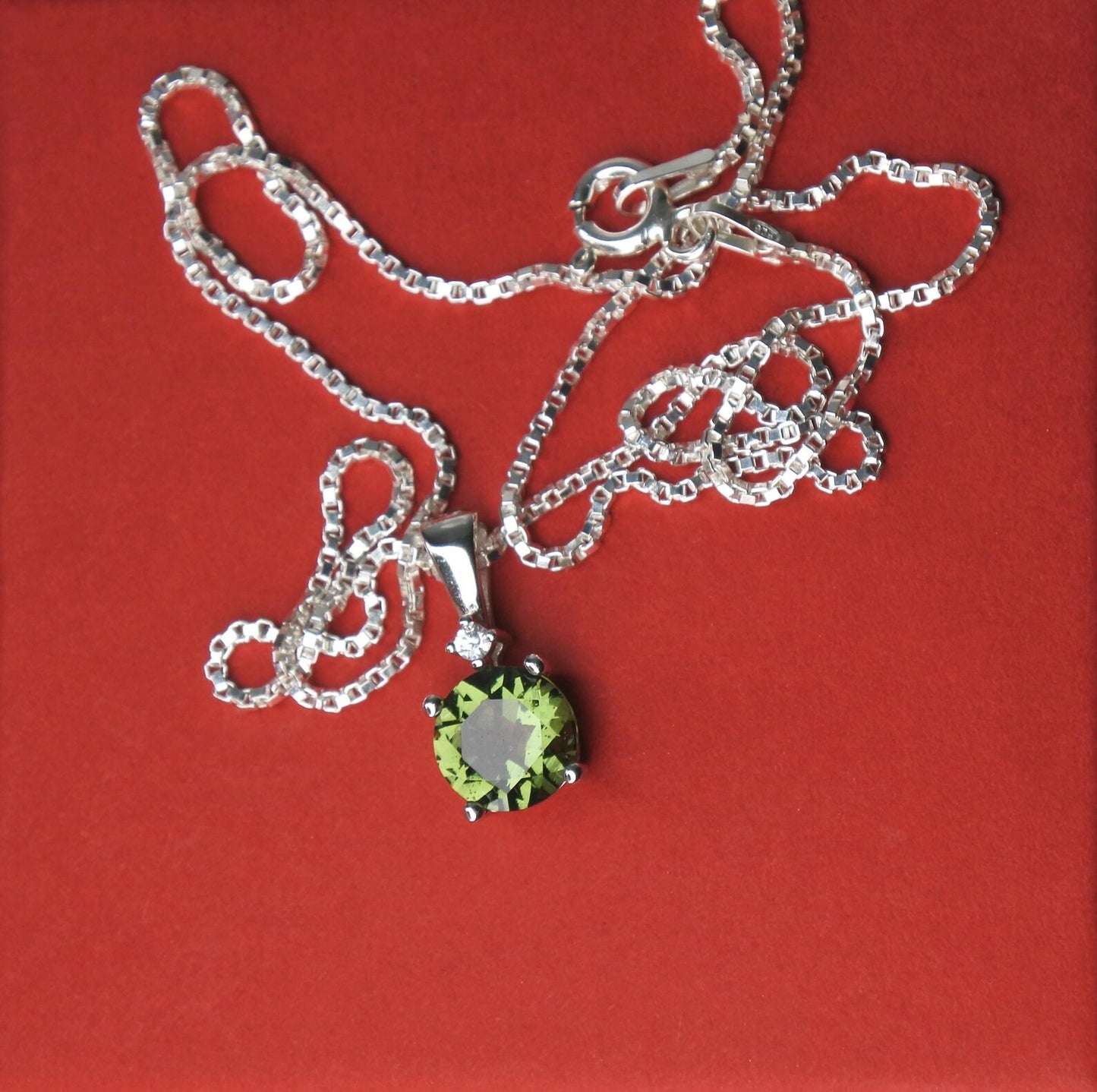 7 mm stone real MOLDAVITE Pendant Sterling Silver Moldavite jewelry from Czech Republic genuine moldavite pendant necklace with certificate