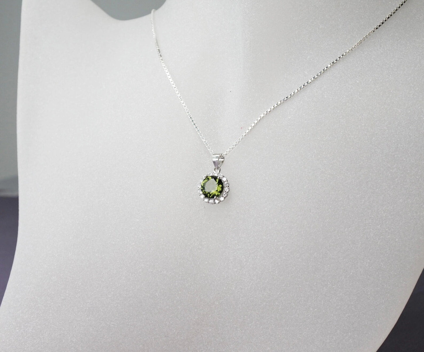 7 mm stone real MOLDAVITE Pendant Sterling Silver Moldavite jewelry from Czech Republic genuine moldavite pendant necklace with certificate