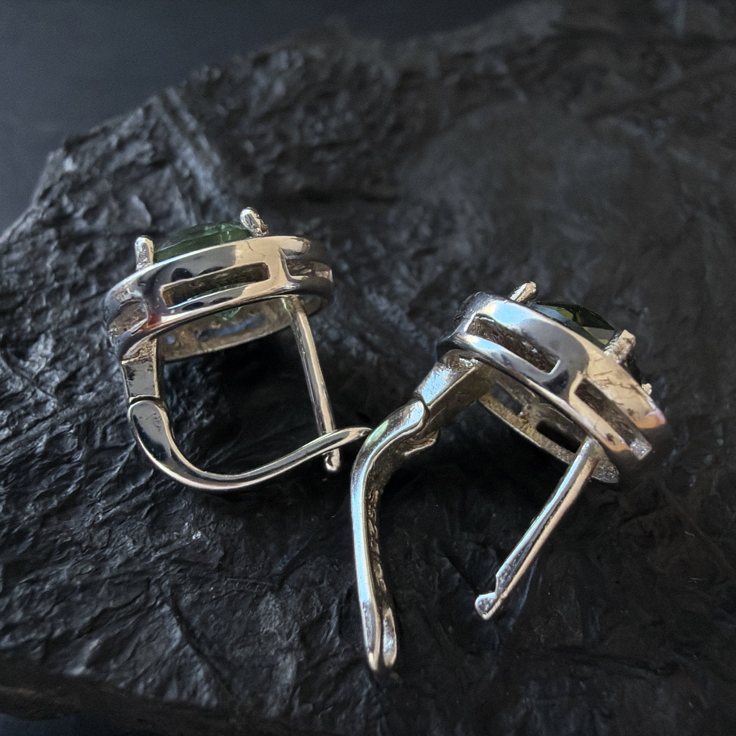 CZECH MOLDAVITE Earrings 7 mm Silver jewelry real Moldavite Stud Earrings, genuine moldavite earrings Moldavite jewelry celestial earrings