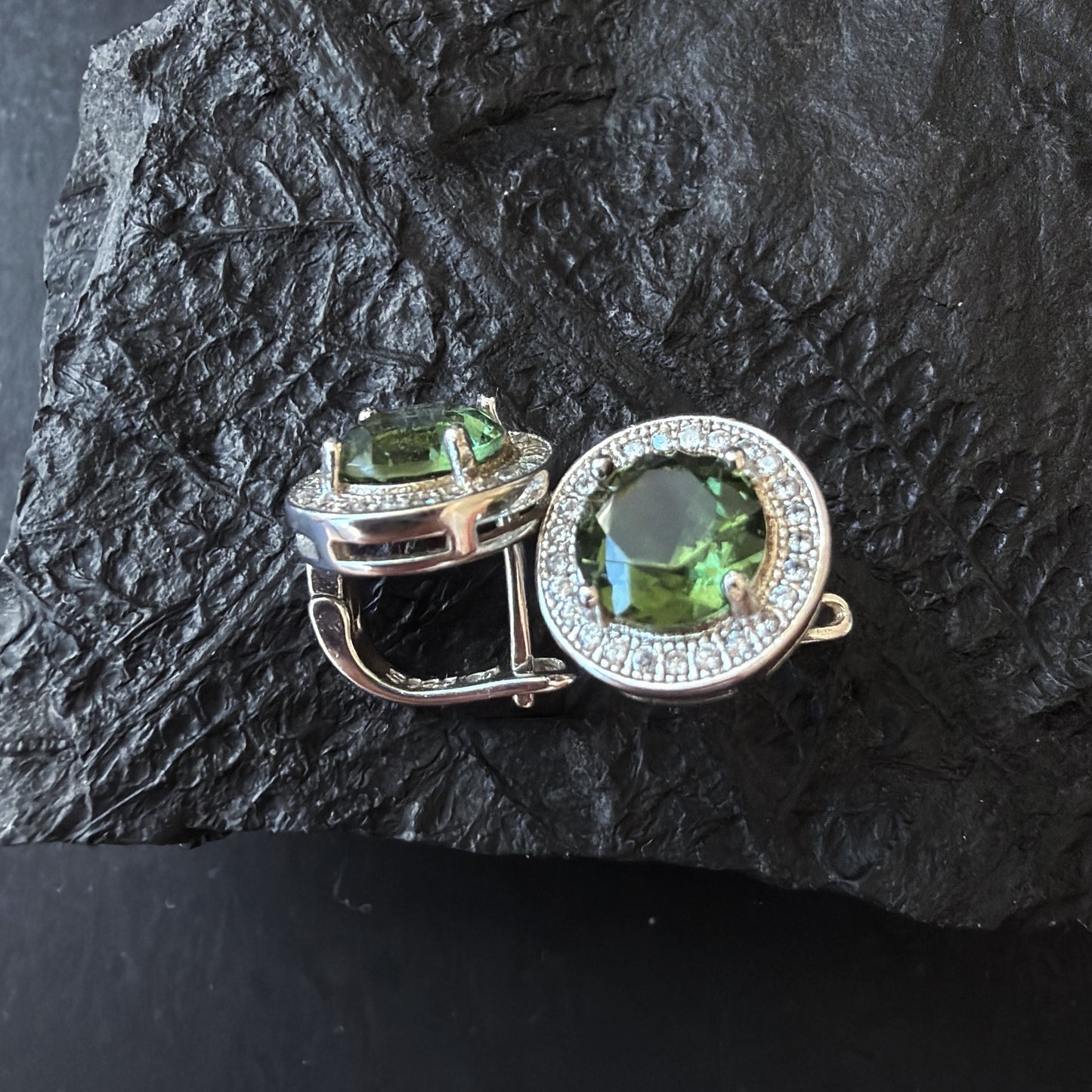 CZECH MOLDAVITE Earrings 7 mm Silver jewelry real Moldavite Stud Earrings, genuine moldavite earrings Moldavite jewelry celestial earrings