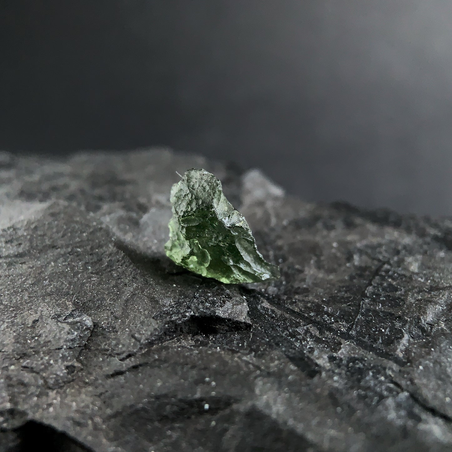 Raw Moldavite Genuine from Czech Republic Tektite 1.35g 6.75ct