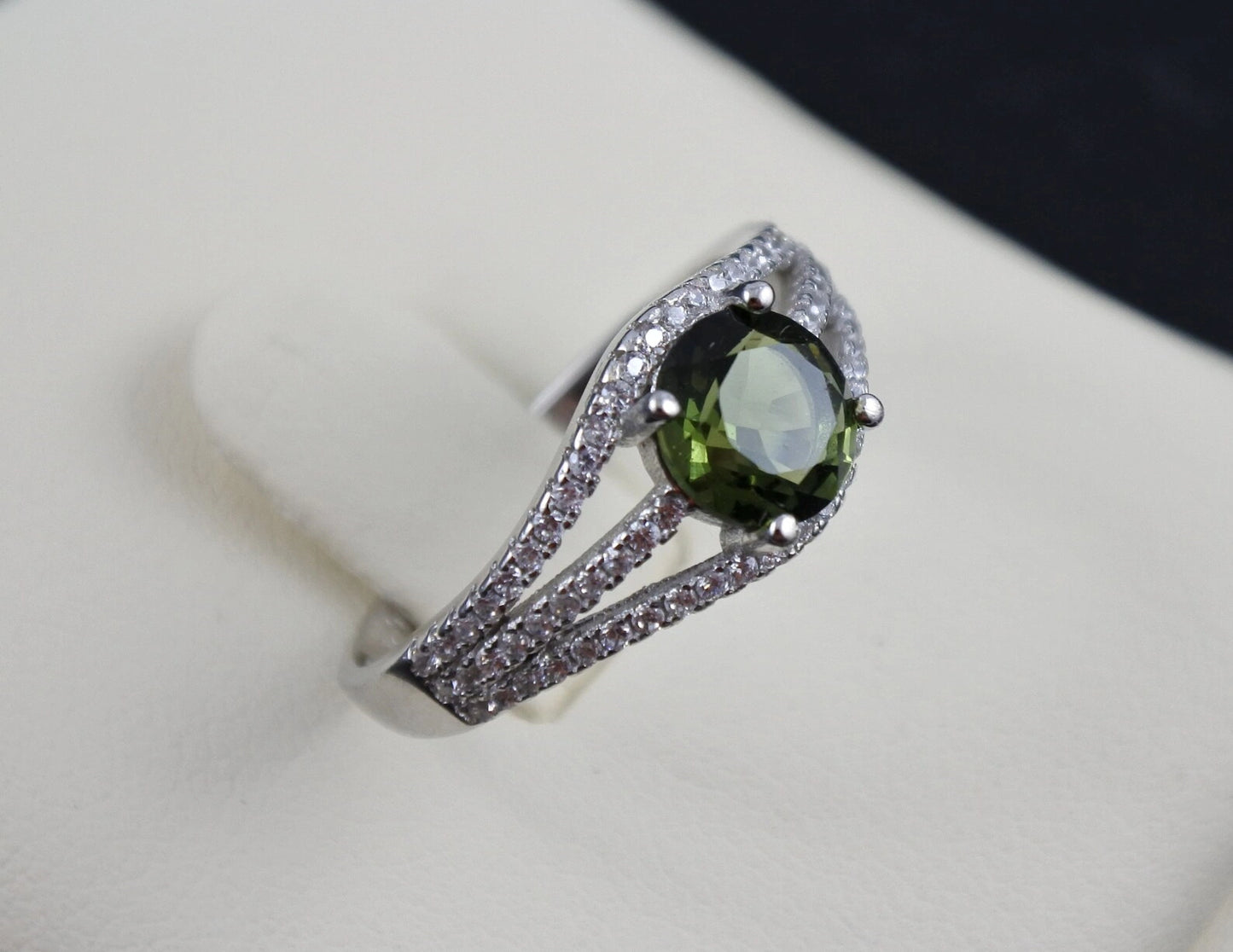 Genuine moldavite ring 7 mm stone, real Moldavite ring Silver, Czech moldavite ring with certificate Moldavite jewelry Moldavite wedding ring