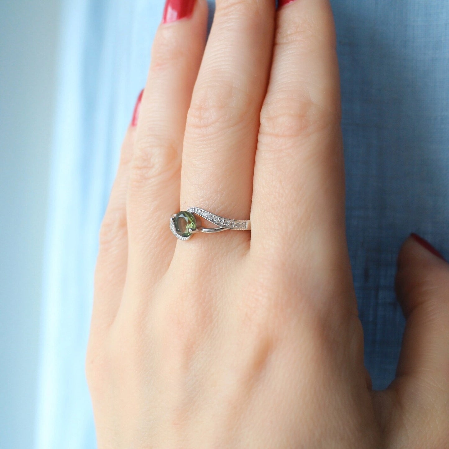 6 mm Genuine moldavite ring 6mm stone, real Moldavite ring Silver, Czech moldavite ring with certificate Moldavite jewelry Moldavite wedding ring
