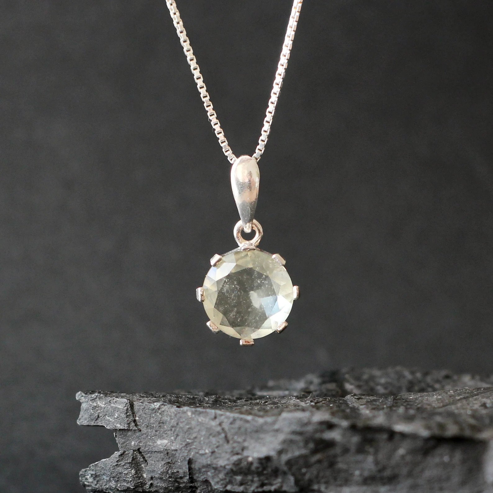 Teal Lovers - Genuine Sea Glass Locket Necklace With Starfish Gemstones &  Beach Sand (LOCK1667)
