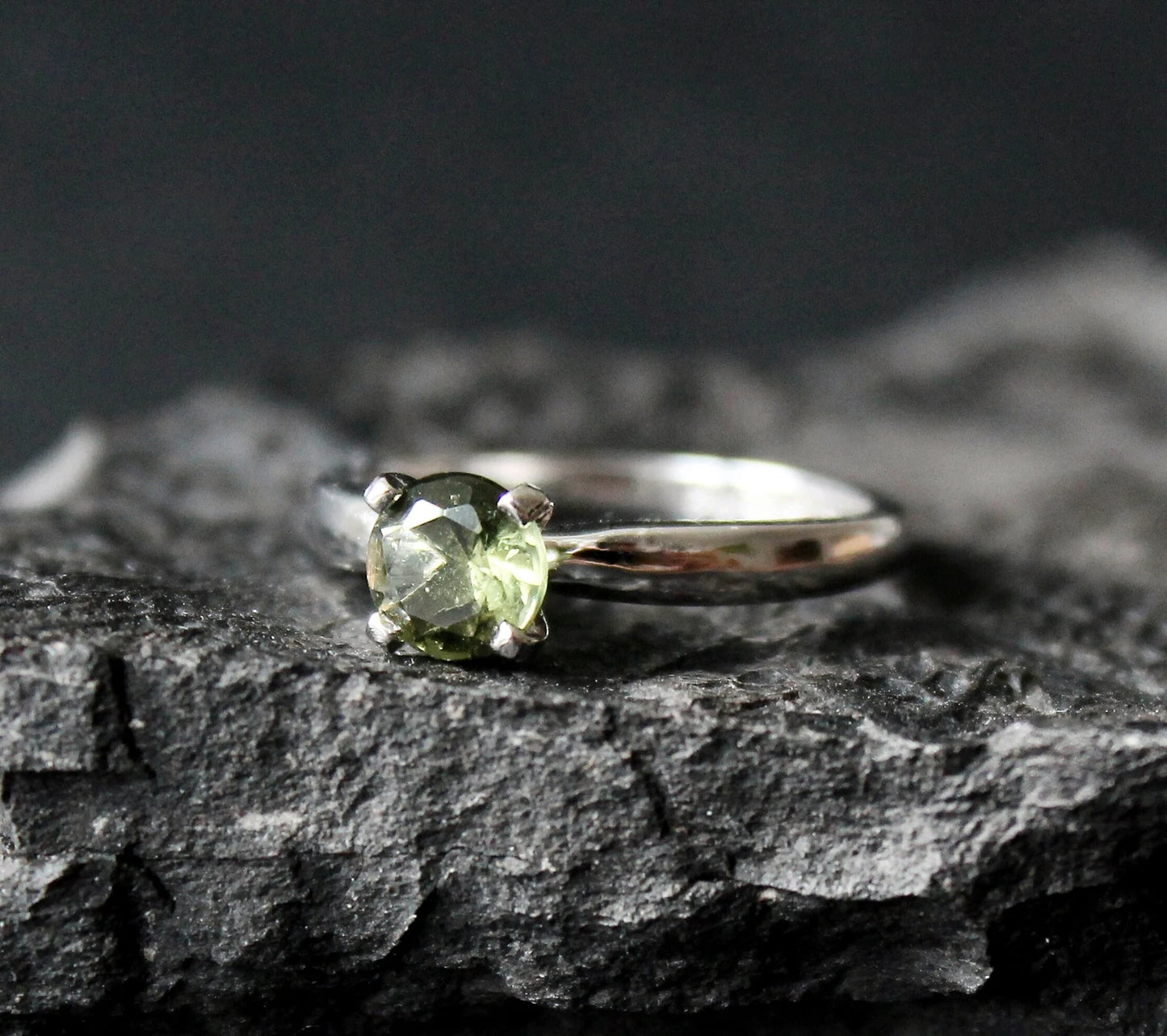 Genuine moldavite ring 6mm stone real Moldavite ring Silver