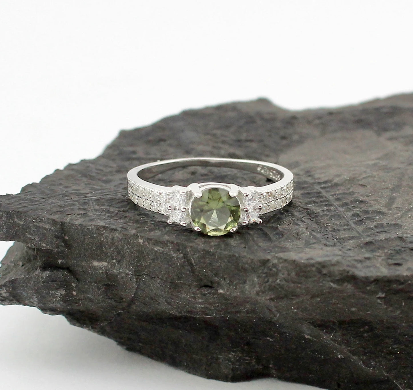 Genuine moldavite ring 6mm stone, real Moldavite ring Silver, Czech moldavite ring with certificate Moldavite jewelry Moldavite wedding ring